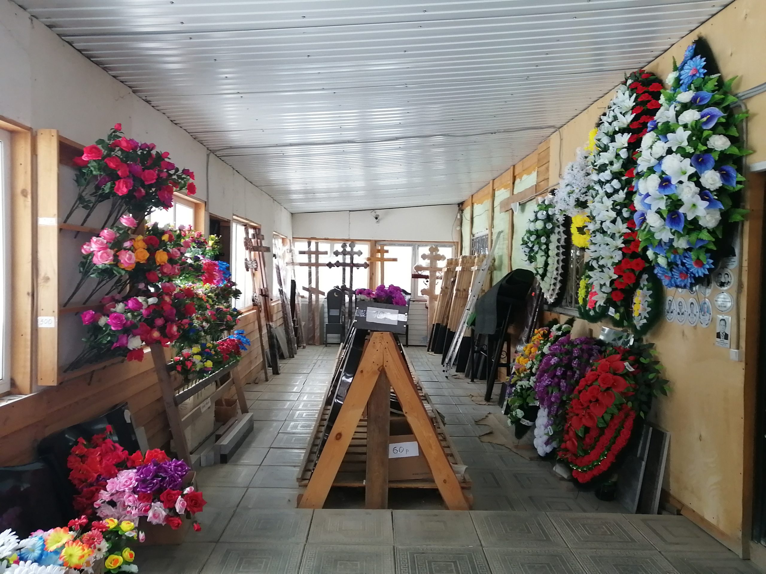 Ритуальные услуги в гаражном комплексе в городе Сысерть
