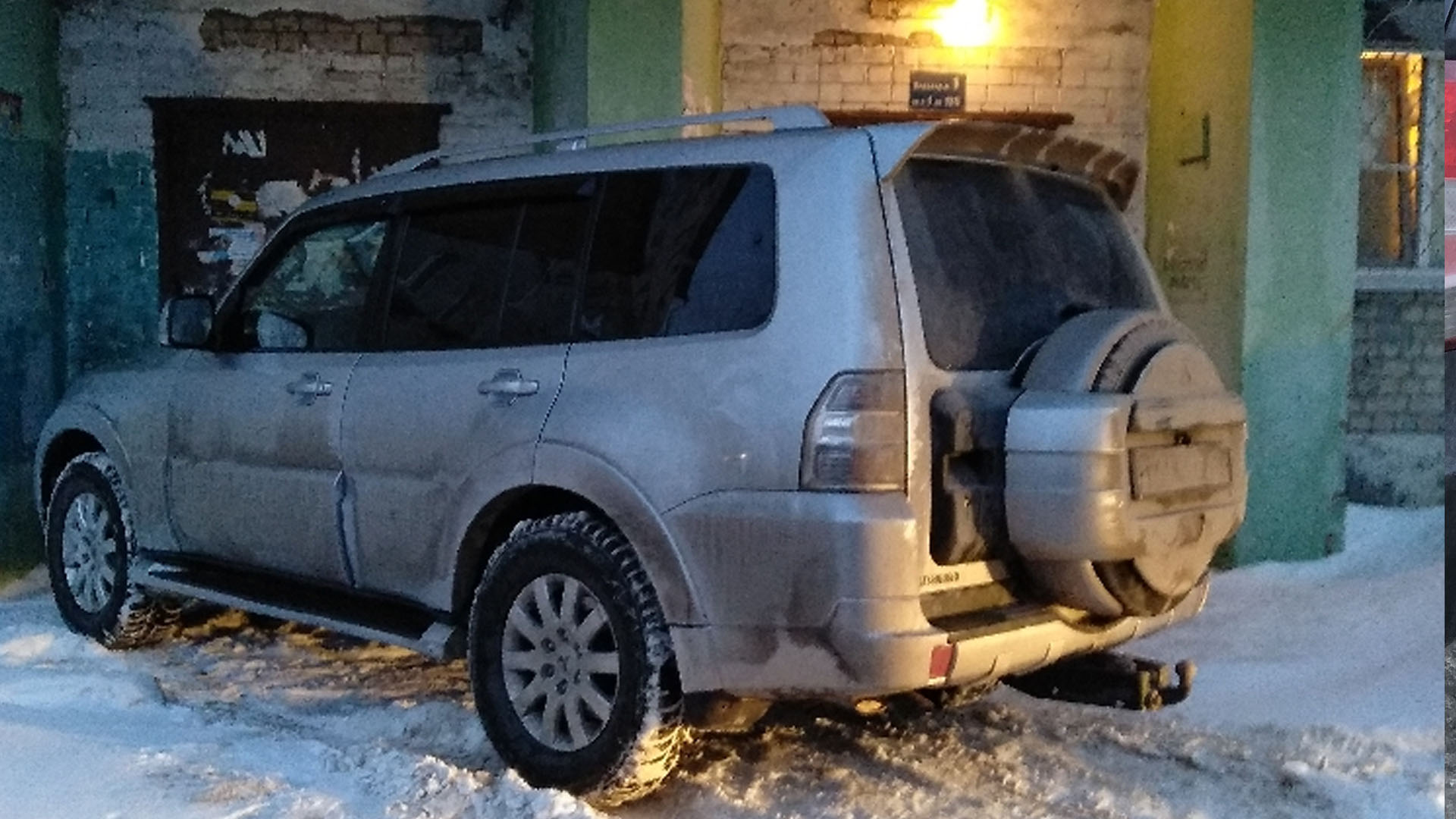 Нарушение правил парковки на Беломорской в Казани