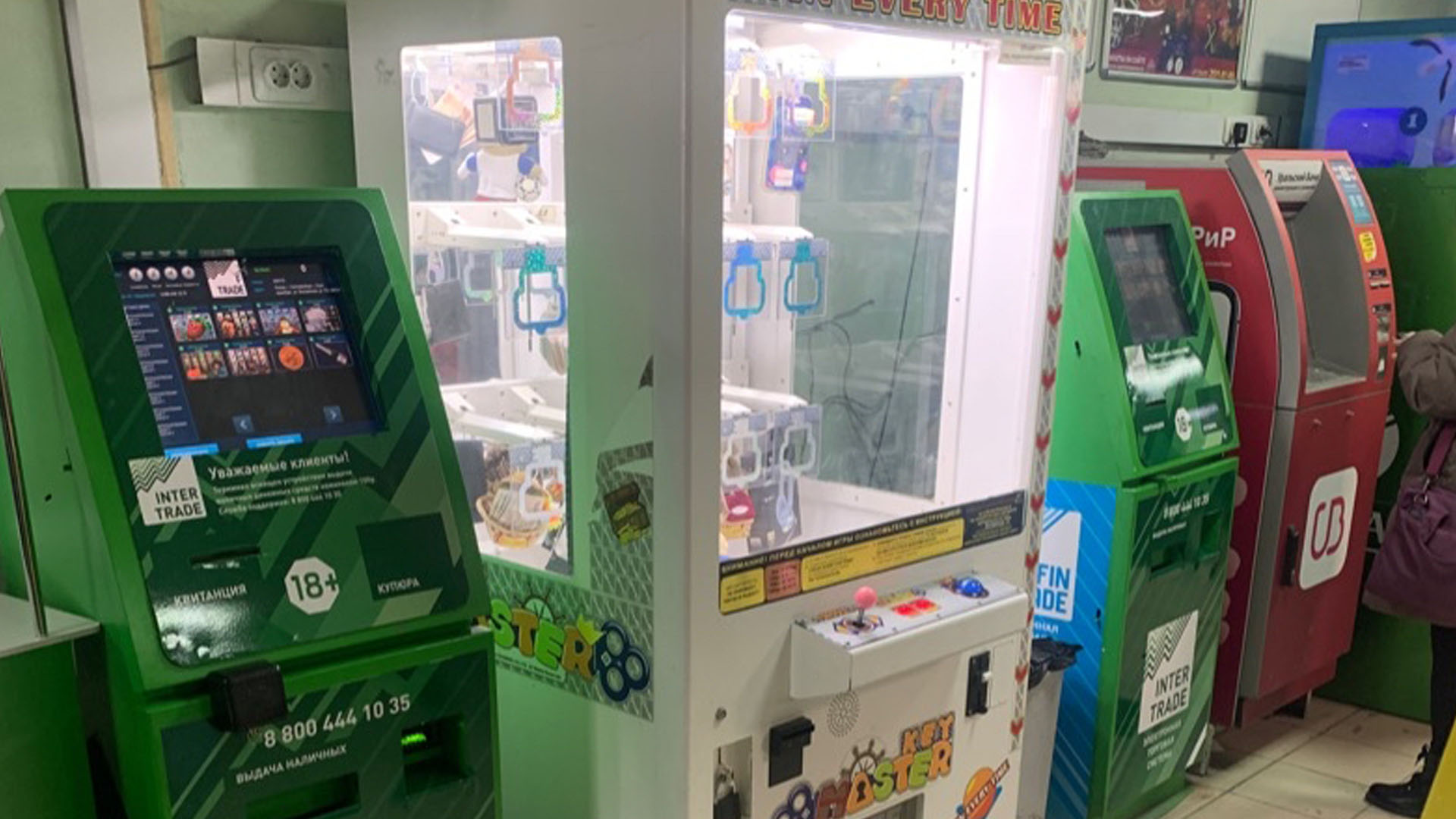 Игровые автоматы на Северном автовокзале Екатеринбурга