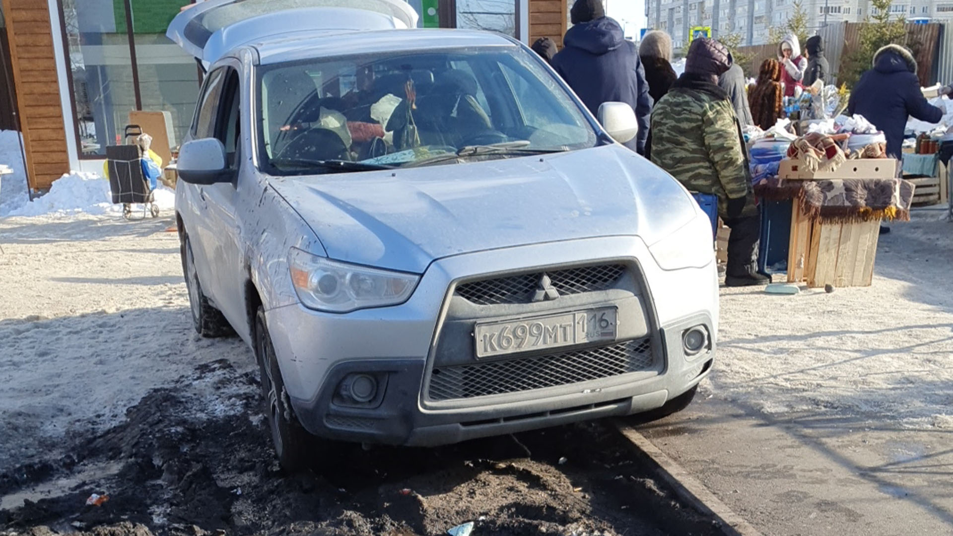 Неправильная парковка в Казани