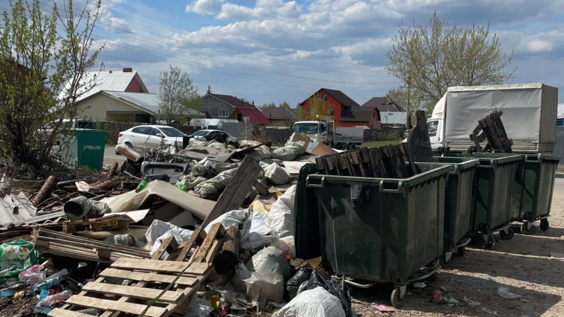 Незаконная свалка мусора в г. Березовском